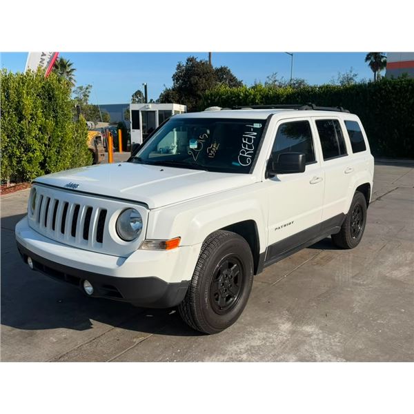JEEP  PATRIOT 2015 O/S TITLE 2 DAYS