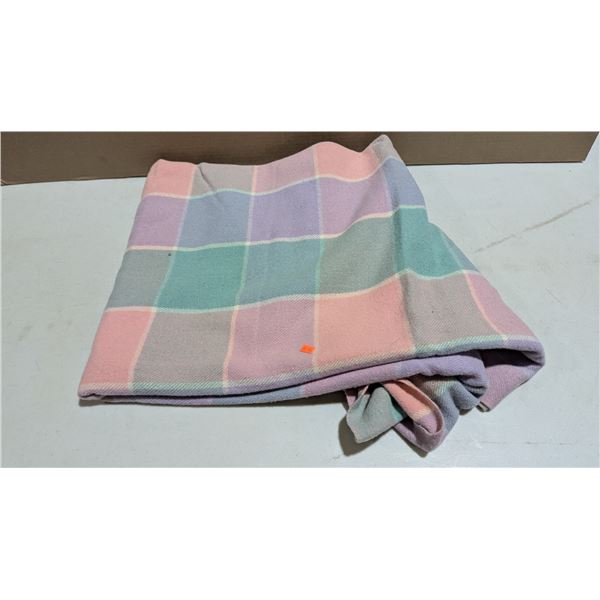 VTG Pastel Coloured Blanket