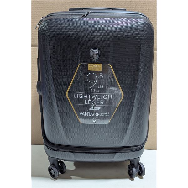 Heys Hard Shell Lightweight Suitcase