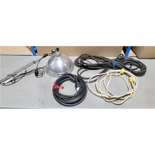 Work Light and Extenstion Cord Lot