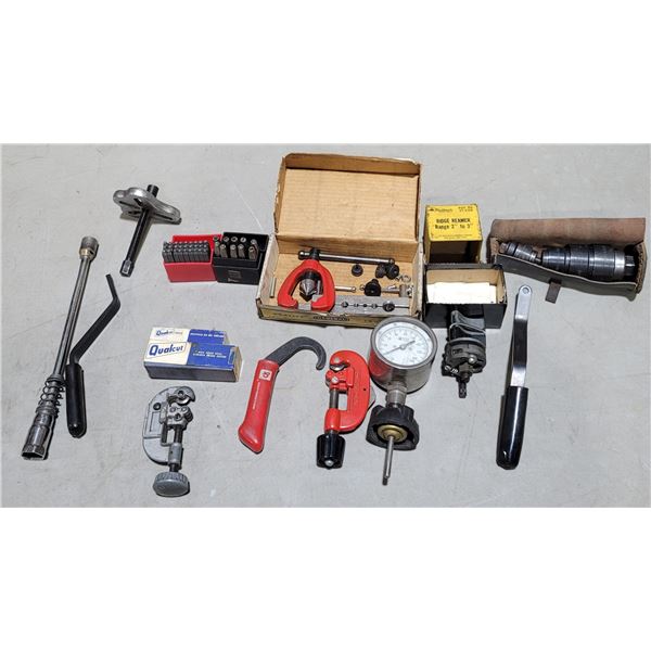 Specialized Tool Lot, Dial Indicator, Pipe Cutter