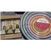 Image 5 : Kitchen Lot: HB Individual Blender, Spiegelau Glasses, Sushi Dishes, Melamine Bowls and more