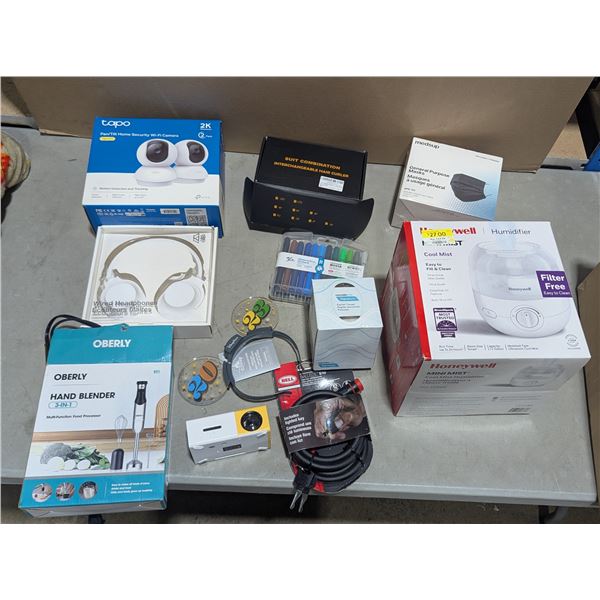 Humidifier, Headphones, Hand Blender Masks, Cable Lock, Curler and Security Camera lot
