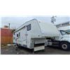 Image 4 : 2006 FLEETWOOD PROWLER, TRAVEL TRAILER, WHITE, VIN 1EC52292662313321,