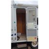 Image 8 : 2003 R-VISION TRAIL CRUISER, TRAVEL TRAILER, WHITE, VIN 4WY200J2631023585,