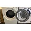 Image 2 : LG CLOTHES DRYER WITH SENSOR DRY