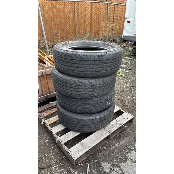 SET OF 4 GOODYEAR ASSURANCE FUEL MAX 255/55R16 111H TIRES