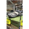 Image 2 : KEEN WOMEN'S GARGOYLE/RAVEN ROSE SANDALS: SIZE 7.5