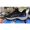 Image 3 : SKETCHERS MEN'S BLACK GO GOLF BLADE GF SPIKLESS GOLF SHOES: SIZE 8