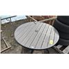 Image 2 : ROUND PATIO TABLE