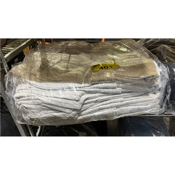 (19) *NEW WITH TAGS* BLUENOTES GREY BAGGY CARGO JOGGERS: SIZES XS-XL