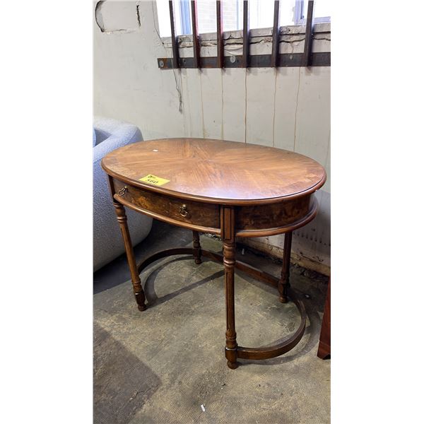 VINTAGE OVAL ACCENT WOODEN TABLE