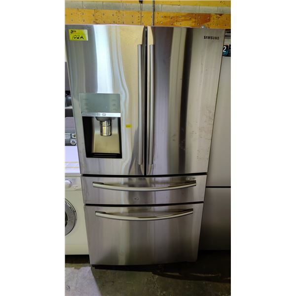 SAMSUNG 36" STAINLESS STEEL FRENCH DRAWER FRIDGE W/WATER & ICE DISPENSER & BOTTOM FREEZER DRAWER