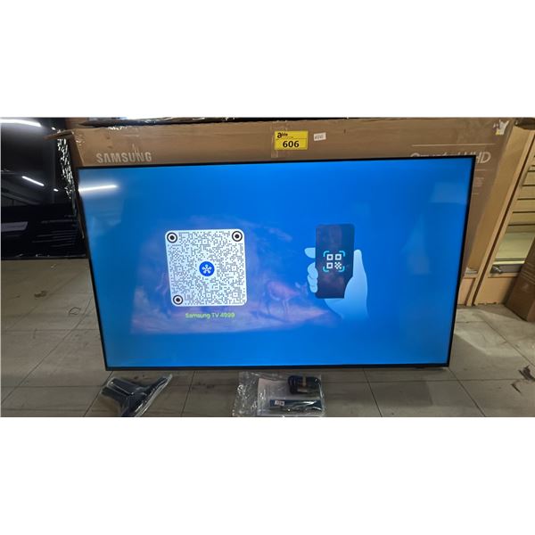 SAMSUNG 55" U8000H UHD 4K SMART TV WITH REMOTE AND POWER CORD *DISPLAY ISSUESS*