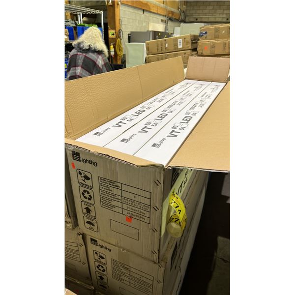 BOX OF 6 EE LIGHTING 1P65 LED VAPOR TIGHT LUMINAIRES