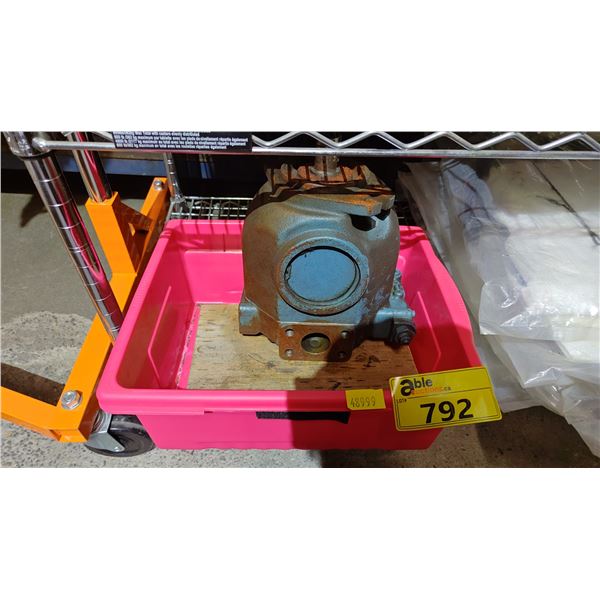 HEAVY DUTY CAST METAL HYDRAULIC PUMP