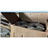 Image 4 : SHELF OF ASSORTED AUTO PARTS