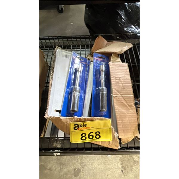 BOX OF WESTWARD 3/8" DRIVE 5/8" SPARK PLUG SOCKETS