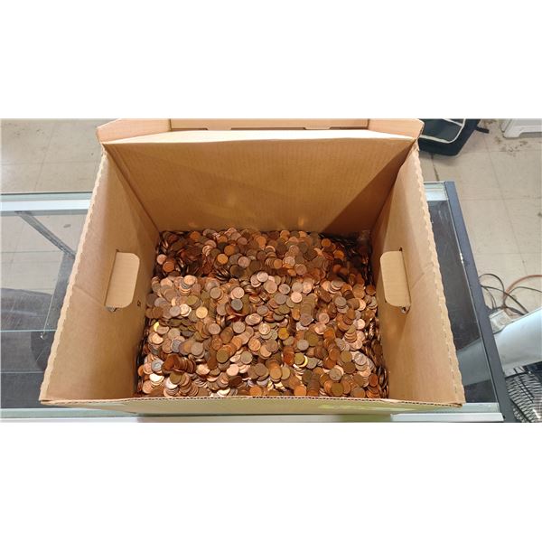 BOX OF APPROX 22KG OF PENNIES