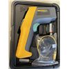 Image 2 : FLUKE IR THERMOMETER AND ACCESSORY KIT