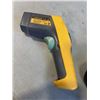 Image 3 : FLUKE IR THERMOMETER AND ACCESSORY KIT