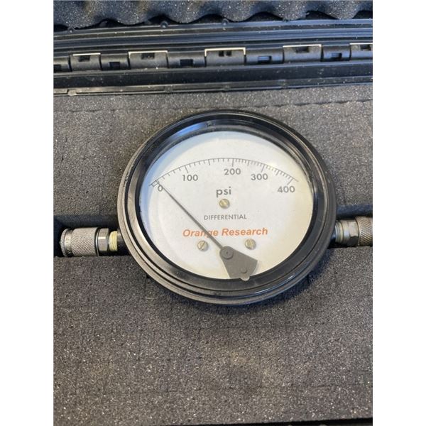HYDRAULIC GAUGE IN HARD CASE