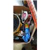 Image 2 : BOX OF DEFECTIVE STORE RETURN CONSUMER PRODUCTS