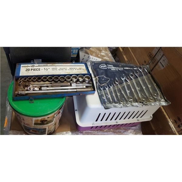 WESTWARD HEAVY DUTY SOCKET SET AND 11 PC WRENCH SET