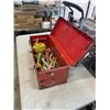 Image 2 : METAL TOOLBOX AND CONTENTS