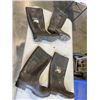 Image 4 : 2 PAIRS OF STEEL TOE RUBBER BOOTS SIZE 10