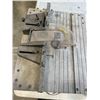 Image 3 : BLACK AND DECKER ROUTER TABLE AND HEAVY DUTY EXTENSION CORD