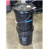 Image 4 : 2 BUCKETS FULL OF BEADS