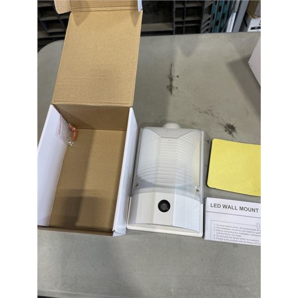 3 NEW WALL MOUNT MOTION LIGHTS