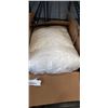 Image 1 : PORTABLE DOG CAR BED SEAT