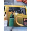 Image 4 : 2 EXTENSION CORDS AND WALL HOOK