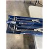 Image 4 : 2 FOLDING SAW HORSES