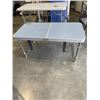 Image 1 : FOLDING PICNIC TABLE