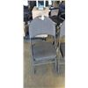 Image 2 : 2 FOLDING CHAIRS