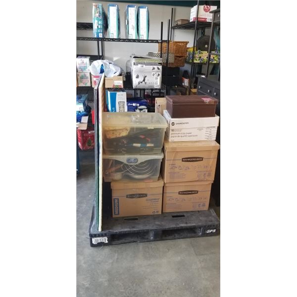 PALLET OF ASSORTED HOUSEHOLD AND ESTATE GOODS