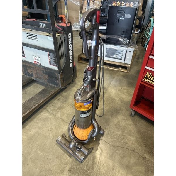 DYSON UPRIGHT VACUUM, NEEDS CLEANING