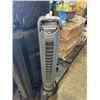 Image 4 : TWO SEVILLE CLASSIC TOWER FANS WORKING