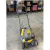 Image 2 : CUB CADET SELF PROPELLED LAWNMOWER