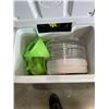 Image 1 : COLEMAN COOLER AND DEHYDRATOR
