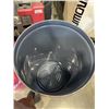 Image 3 : 2 RED 200 GALLON FOOD GRADE DRUMS W/ LIDS