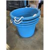 Image 1 : 4 FEED BUCKETS