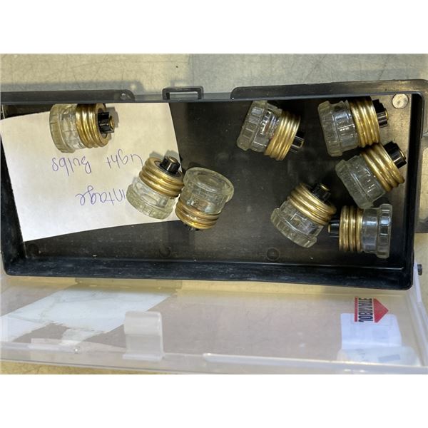 8 VINTAGE LIGHT BULBS