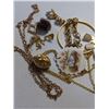 Image 3 : COLLECTION OF VINTAGE JEWELLRY