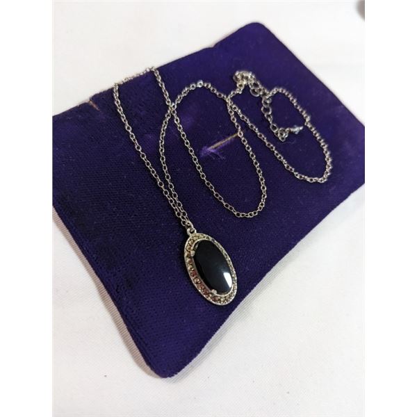 925 STERLING SILVER CHAIN W/ BLACK ONYX AND MAKESITE STONES PENDANT NECKLACE