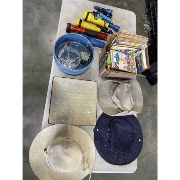COLLECTIBLE COMICS AND ARCHIES BOOKLS, FLASHLIGHTS AND SUN / COWBOY HATS