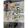 Image 5 : COLLECTIBLE COMICS AND ARCHIES BOOKLS, FLASHLIGHTS AND SUN / COWBOY HATS